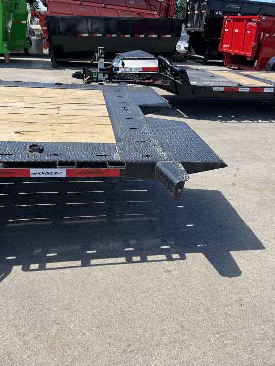 New 2026 Horizon Trailers 22X82X25BP10K Equipment Trailer