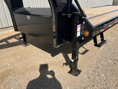 New 2026 PJ Trailers 30' Gooseneck LS Triple Axle Flatbed Trailer