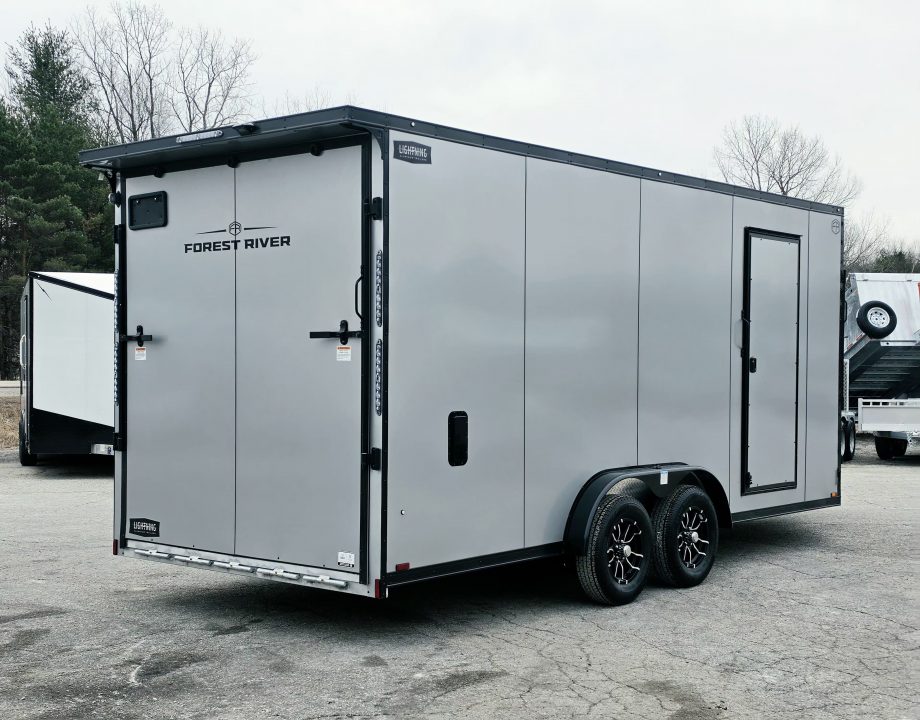 New 7.5 X 18 + 5' V NOSE SNOWMOBILE ENCLOSED ALL ALUMINUM POLY COMPOSITE EXTERIOR 2026 LIGHTNING SIDE ESCAPE DOOR