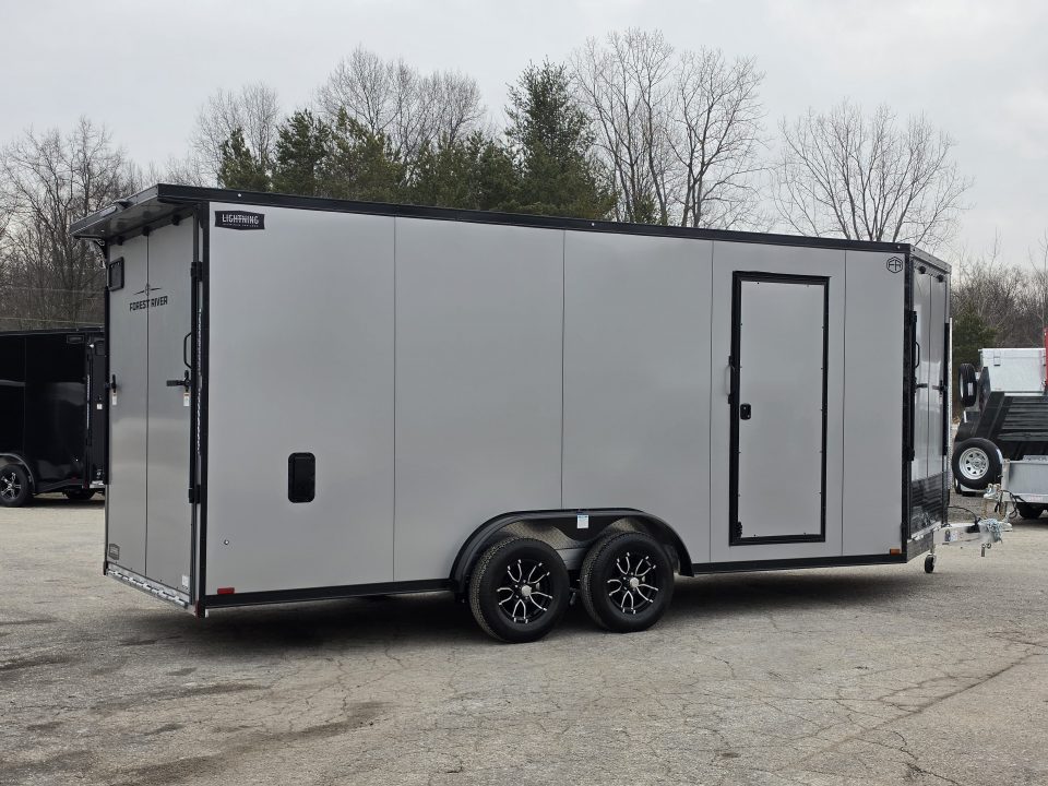 New 7.5 X 18 + 5' V NOSE SNOWMOBILE ENCLOSED ALL ALUMINUM POLY COMPOSITE EXTERIOR 2026 LIGHTNING SIDE ESCAPE DOOR