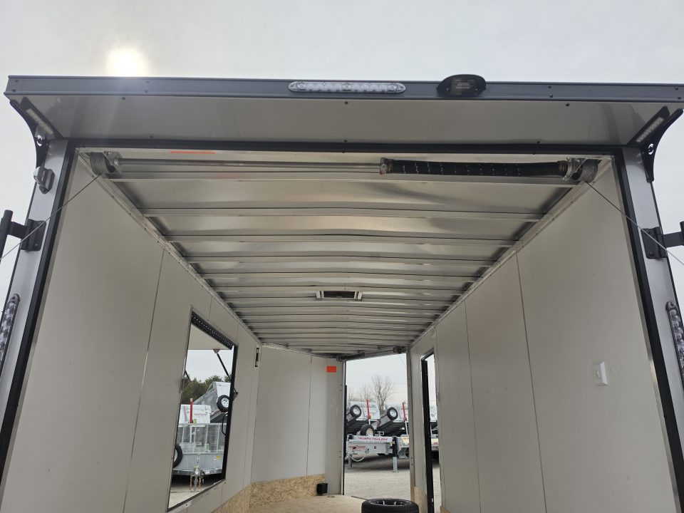 New 7.5 X 18 + 5' V NOSE SNOWMOBILE ENCLOSED ALL ALUMINUM POLY COMPOSITE EXTERIOR 2026 LIGHTNING SIDE ESCAPE DOOR