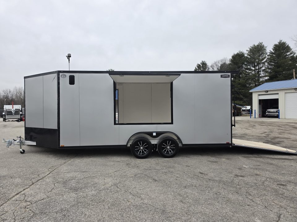 New 7.5 X 18 + 5' V NOSE SNOWMOBILE ENCLOSED ALL ALUMINUM POLY COMPOSITE EXTERIOR 2026 LIGHTNING SIDE ESCAPE DOOR