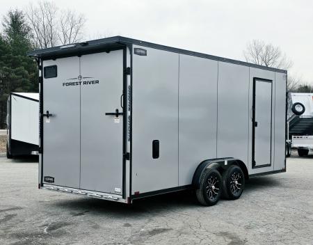 New 7.5 X 18 + 5' V NOSE SNOWMOBILE ENCLOSED ALL ALUMINUM POLY COMPOSITE EXTERIOR 2026 LIGHTNING SIDE ESCAPE DOOR