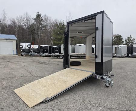 New 7.5 X 18 + 5' V NOSE SNOWMOBILE ENCLOSED ALL ALUMINUM POLY COMPOSITE EXTERIOR 2026 LIGHTNING SIDE ESCAPE DOOR