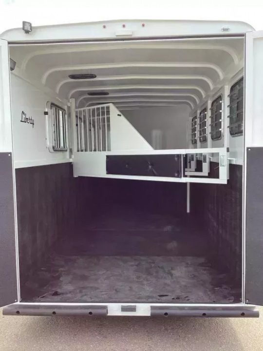 New 2026 Thuro-Bilt Liberty 7'6" Tall-4 Horse Trailer-Adjustable Dividers-1' Added Length