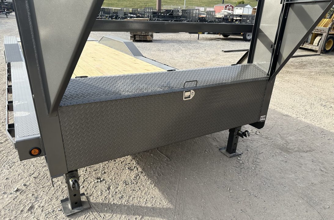 New 2026 East Texas Trailers 102"x24' Gooseneck Lowstyle w/ Drive over fenders & Mini Macho Dove Equipment Trailer