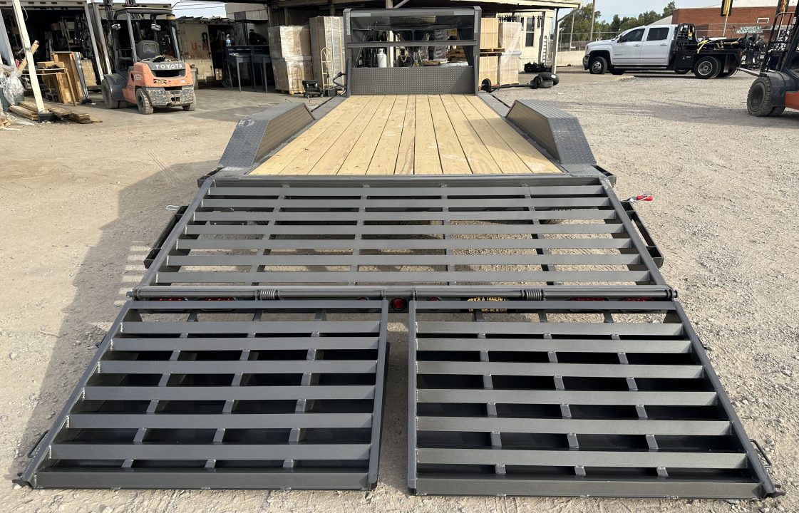 New 2026 East Texas Trailers 102"x24' Gooseneck Lowstyle w/ Drive over fenders & Mini Macho Dove Equipment Trailer