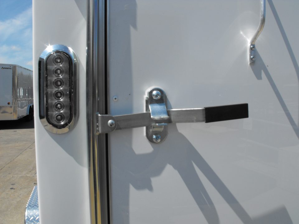 New Enclosed Trailer 7 X12 7' Int 5200 LB Axle/Brks White