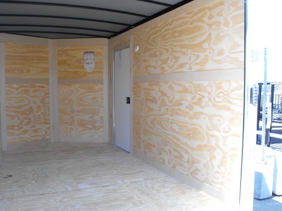 New Enclosed Trailer 7 X12 7' Int 5200 LB Axle/Brks White