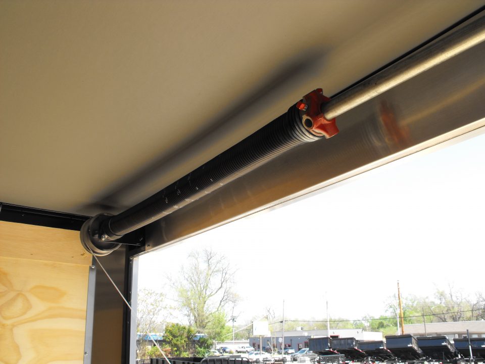 New Enclosed Trailer 7 X12 7' Int 5200 LB Axle/Brks White