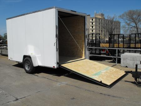 New Enclosed Trailer 7 X12 7' Int 5200 LB Axle/Brks White