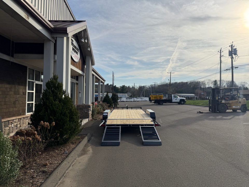 New Sure-Trac 7' x 18' Equipment Trailer 9.9K