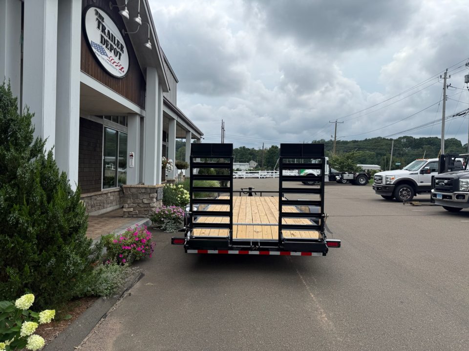 New Sure-Trac 7' x 18' Equipment Trailer 14K
