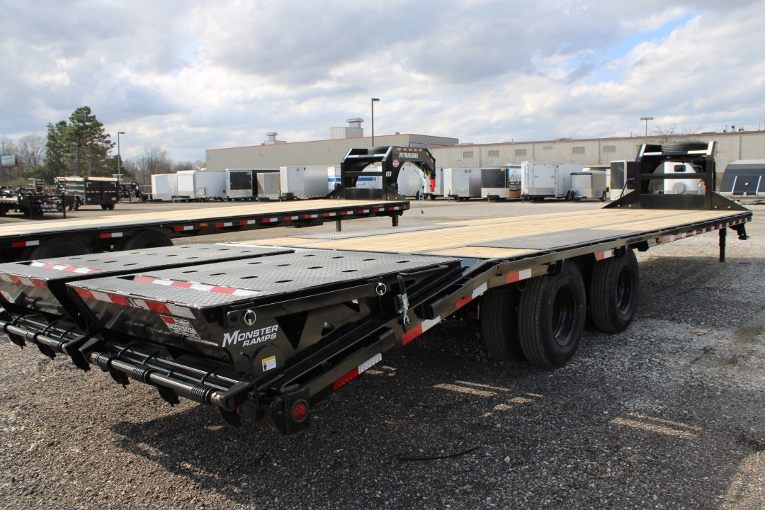New 2026 PJ Trailers 32' MR GN 25K GVWR STOCK ID 52803 Equipment Trailer