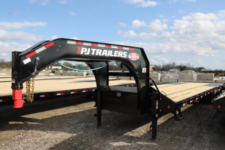 New 2026 PJ Trailers 32' MR 25K GVWR GOOSENECK STOCK ID 53035 Equipment Trailer