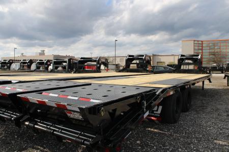 New 2026 PJ Trailers 32' MR 25K GVWR GOOSENECK STOCK ID 53035 Equipment Trailer