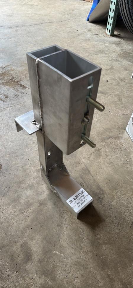 New Aluma Tire Mount 1586