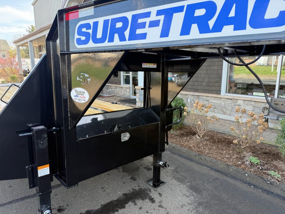 New Sure-Trac 8'6" x 30' Heavy Duty Low Profile Deckover Gooseneck Trailer 25.9K