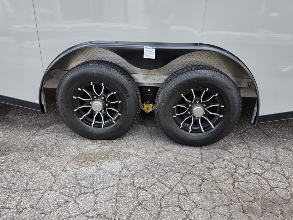 New 8'X20'+ 48" VNOSE W/RAMP CAR HAULER ENCLOSED 5200# AXLES ALL ALUMINUM LIGHTNING 2026