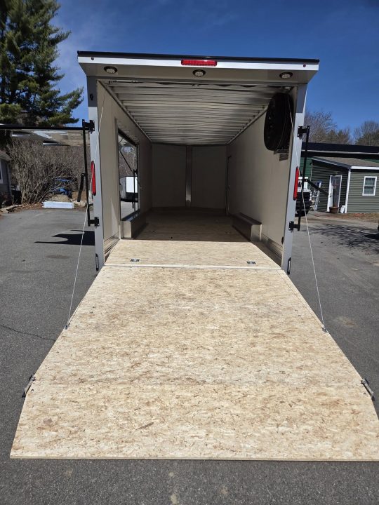 New 2026 Nitro 8.5x24 spread aluminum aluminum enclosed trailer with escape door Car / Racing Trailer