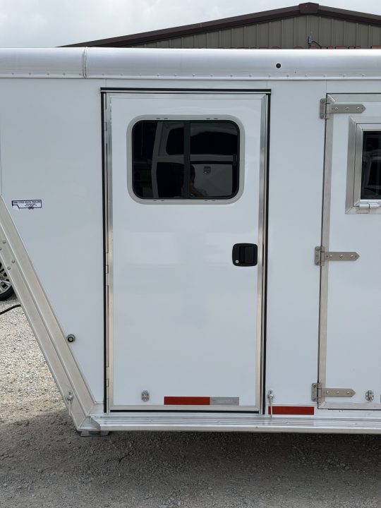 New 2026 Featherlite 5 Horse Gooseneck Horse Trailer