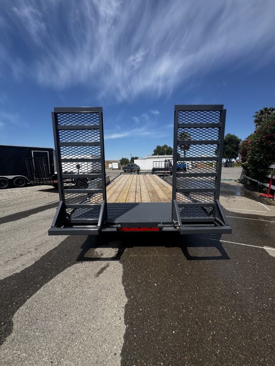 New 2026 Lamar Trailers EQ-TDM Equipment Trailer