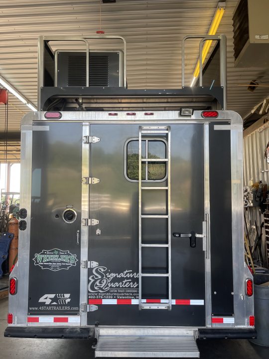 Used 2016 4-Star Trailers 4H REVERSE SIDE LOAD Horse Trailer