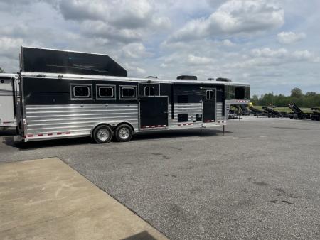Used 2016 4-Star Trailers 4H REVERSE SIDE LOAD Horse Trailer