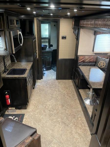 Used 2016 4-Star Trailers 4H REVERSE SIDE LOAD Horse Trailer