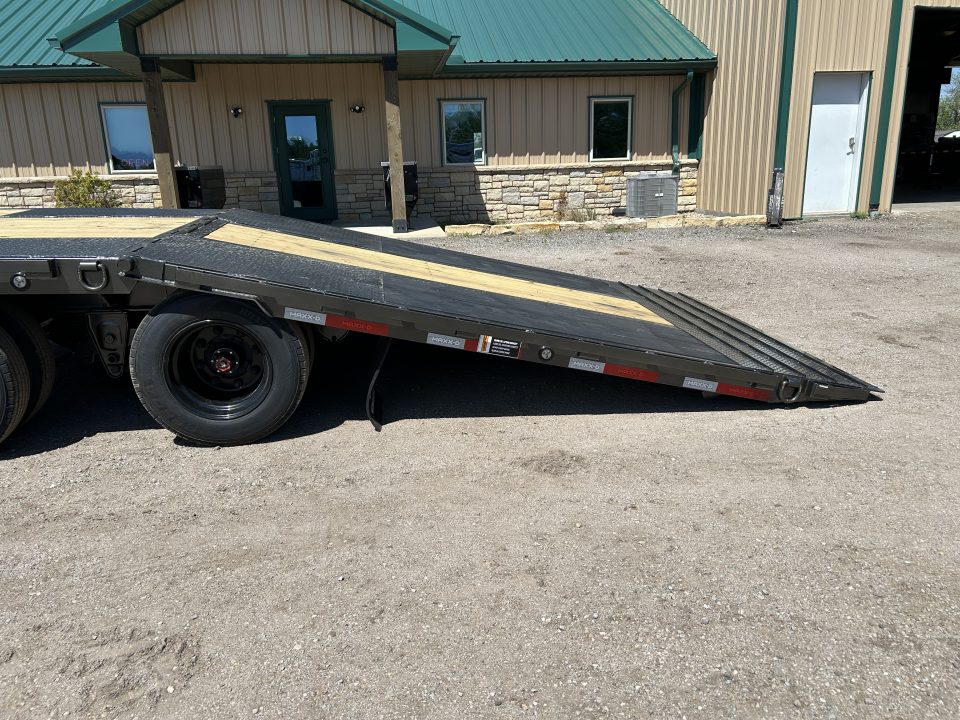 New 2026 MAXX-D YDX Flatbed Trailer 102x34
