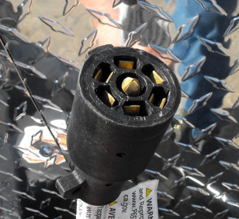 New Enclosed Cargo 8.5 x 18 Dove Ramp 7' I nt 10400 Gvwr