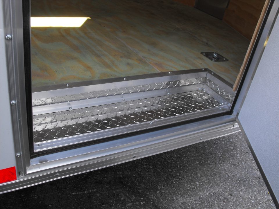 New Enclosed Cargo 8.5 x 18 Dove Ramp 7' I nt 10400 Gvwr