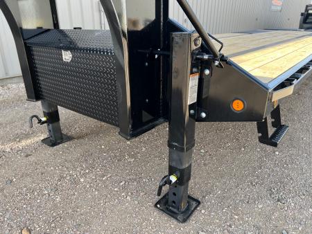 New 2026 PJ Trailers 32 Low Profile LD Tandem Dual Gooseneck Trailer