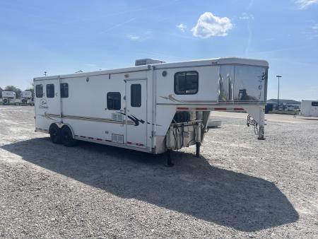 Used 2004 Bison Trailers 3 Horse LQ Horse Trailer