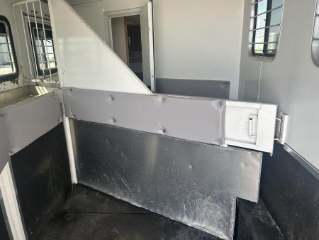 Used 2004 Bison Trailers 3 Horse LQ Horse Trailer
