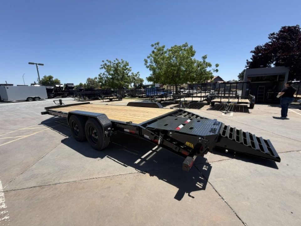 New 2026 Big Tex Trailers 16EH-22D3A-MR 7FT X 22FT 17.6K GVW Car Hauler