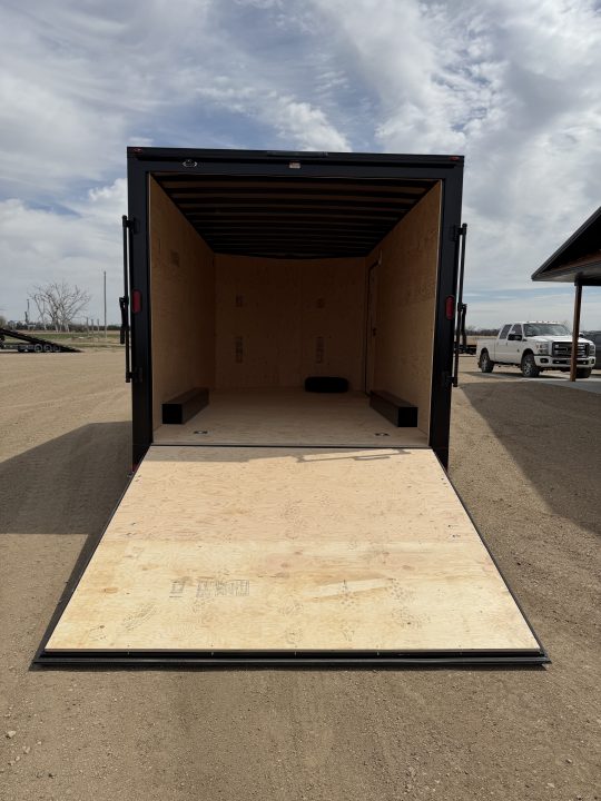 New 2026 Southland Trailers LCHT52-818v-86r Cargo / Enclosed Trailer