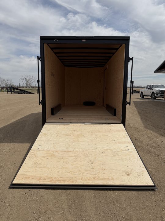 New 2026 Southland Trailers LCHT35-7.518v-86r Cargo / Enclosed Trailer