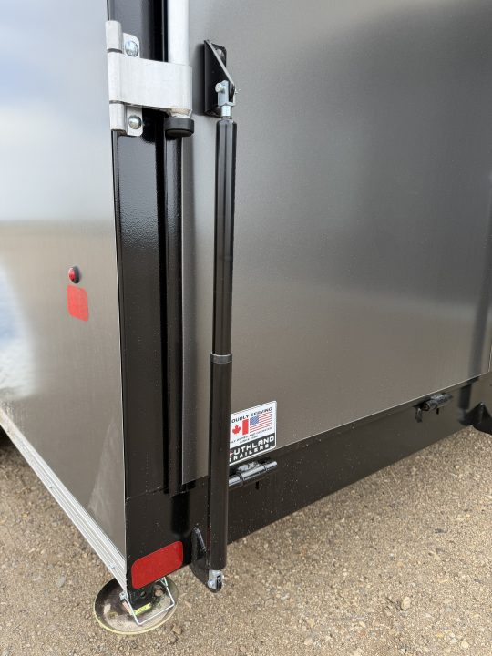 New 2026 Southland Trailers LCHT35-7.518v-86r Cargo / Enclosed Trailer