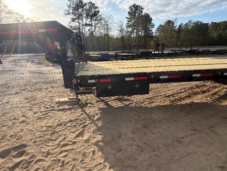 New 2026 MAXX-D YDX 32'x102" Flatbed Trailer