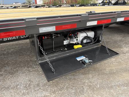 New 2026 Diamond C Trailers FMAX210L35X102HDT (102" x 35') 25K Hydraulic Dovetail Flatbed Trailer