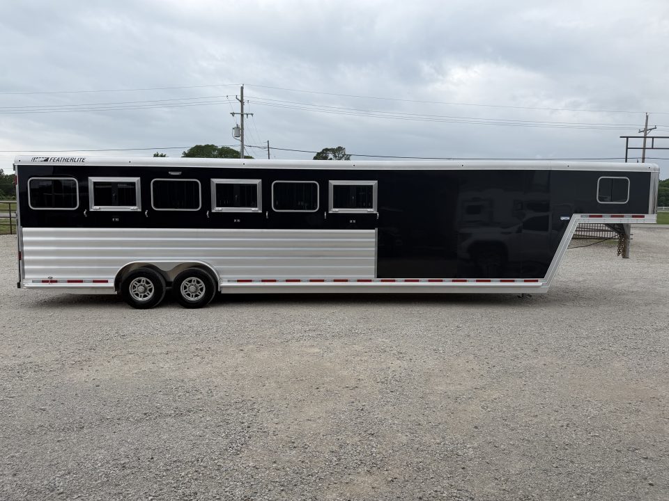 New 2026 Featherlite 6 Horse Gooseneck Horse Trailer