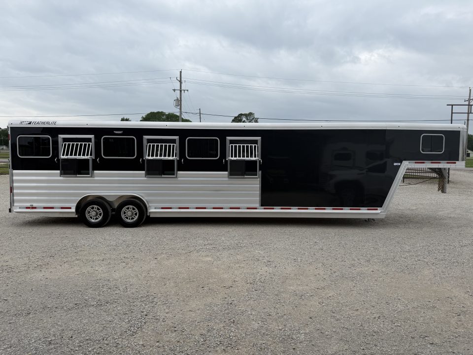 New 2026 Featherlite 6 Horse Gooseneck Horse Trailer