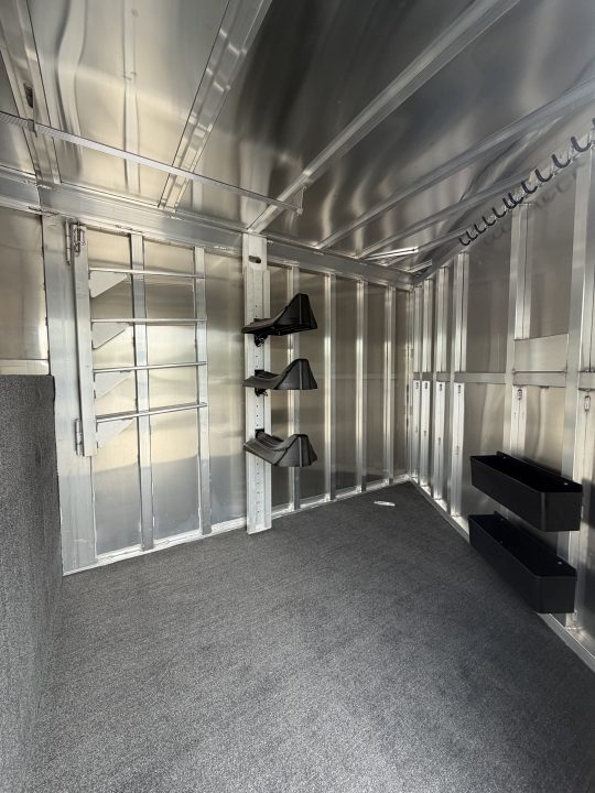 New 2026 Featherlite 6 Horse Gooseneck Horse Trailer