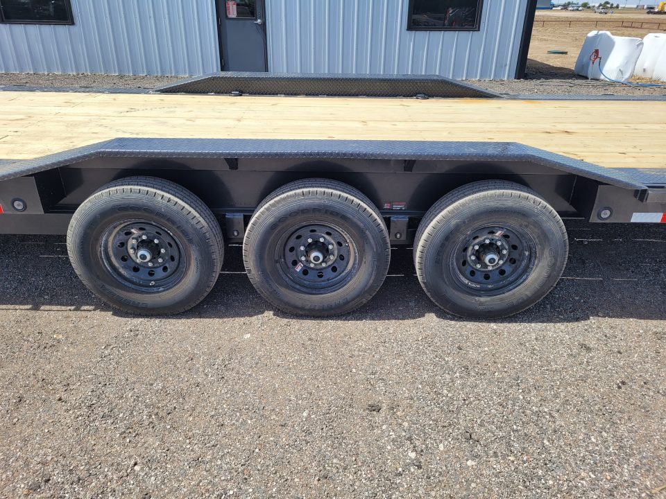 New 2026 Load Trail 102"x40' Triple Axle Gooseneck Carhauler Trailer