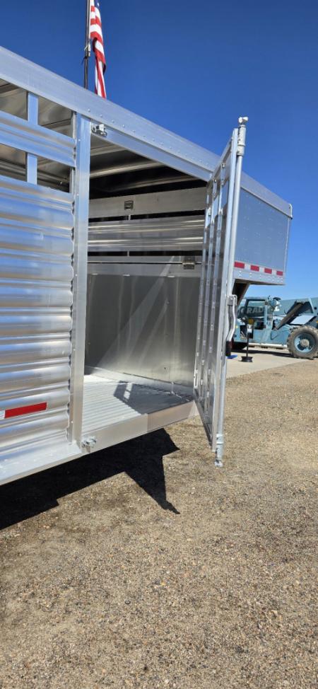 New 2024 Featherlite Trailers 8127 Perfectfit Stock / Stock Combo Trailer