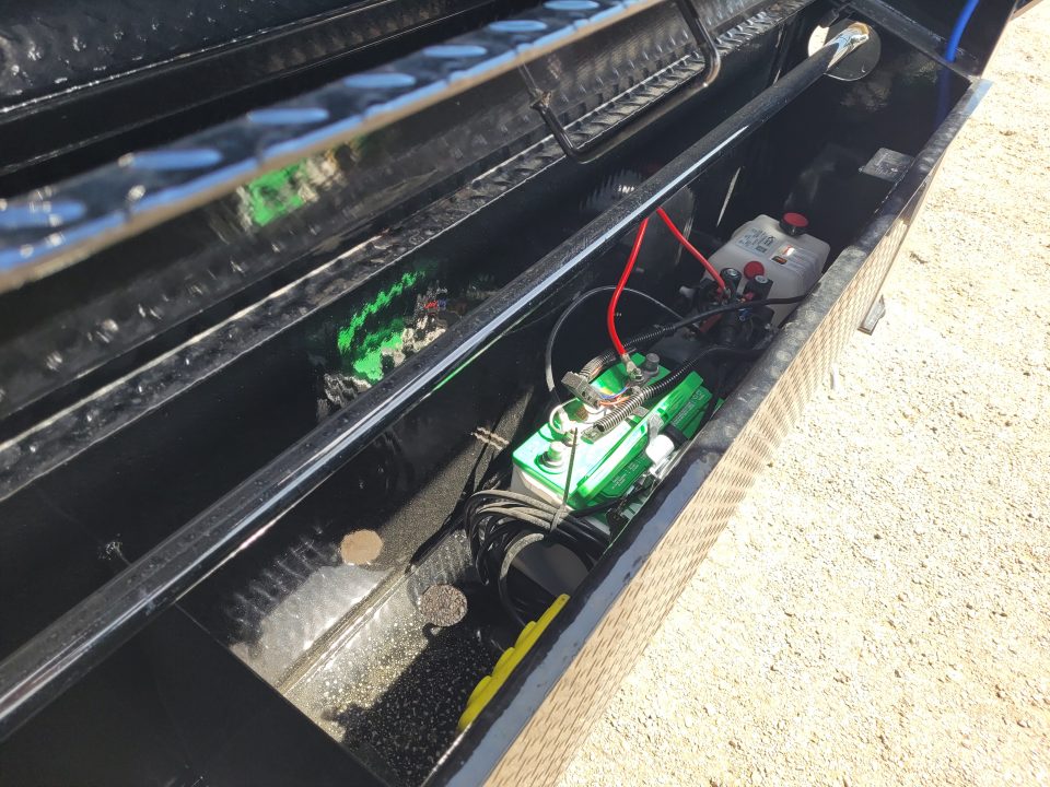 New 2026 Load Trail 83"x16' Gooseneck Dump Trailer W/2' Sides