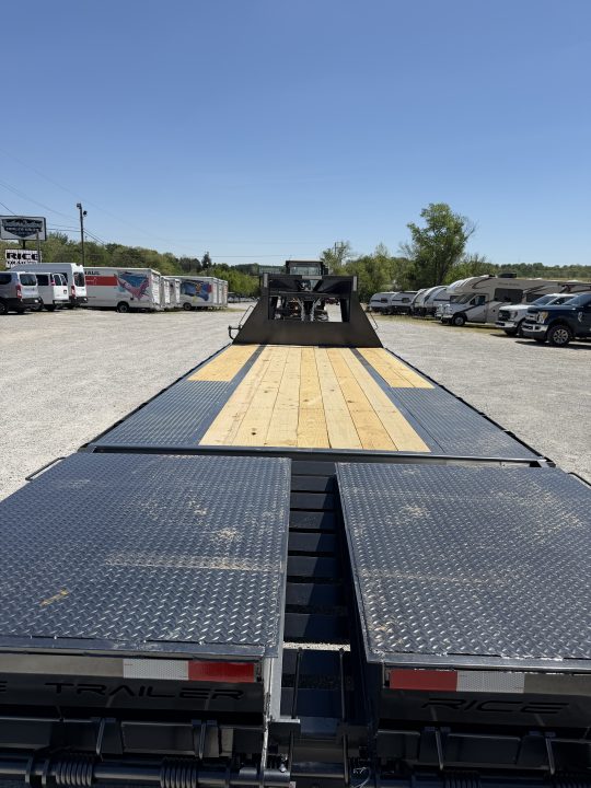 New 2026 Rice Trailers Gooseneck 14K 20+5 Mega Ramps