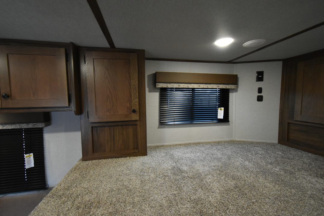 New 2026 Bison Trailers RG7208 Horse Trailer
