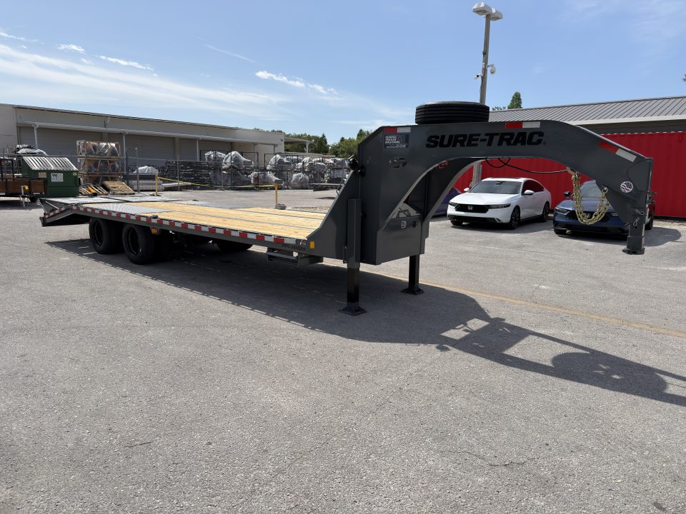New 2026 Sure-Trac 8.5x25 (20+5) Pro Series GN Deckover Trailer